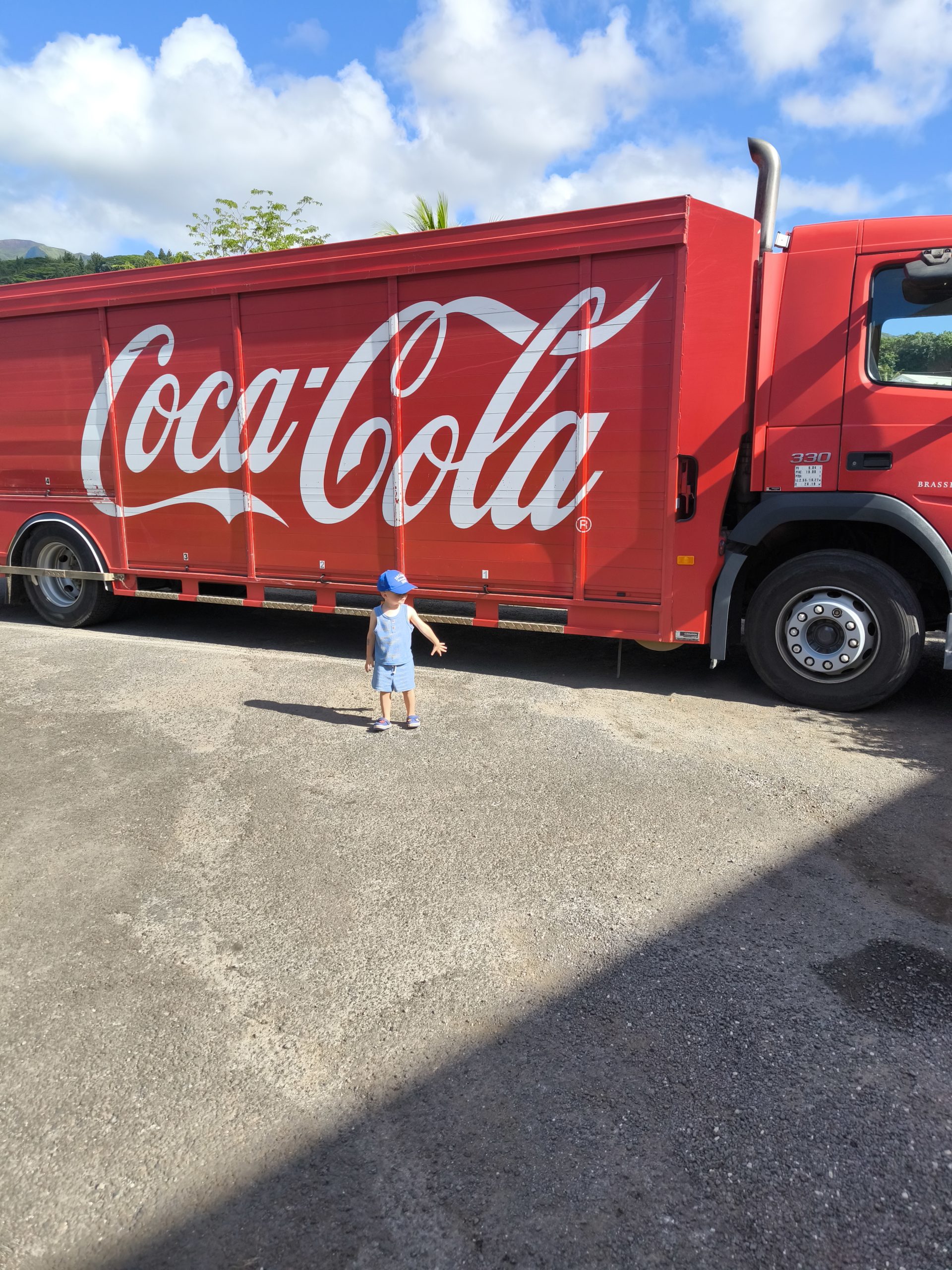 Camion Coca-Cola à Raiatea – souvenir de notre arrivée sur l'île