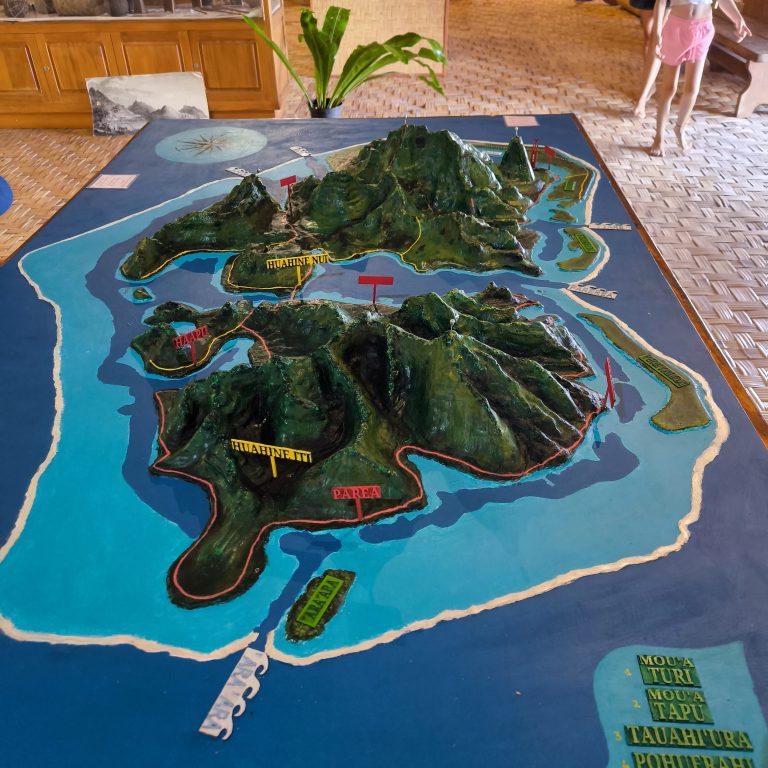 Maquette de Huahine, réalisée les élèves du collège